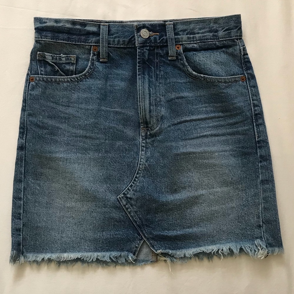 Lucky brand jean skirt 0/25